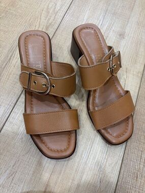 Women's Tan Slide Sandals with Buckle Strap